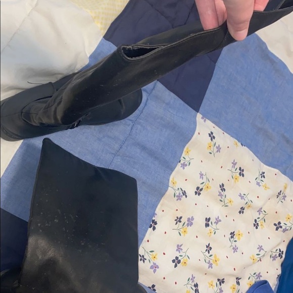 Boots - Picture 7 of 7